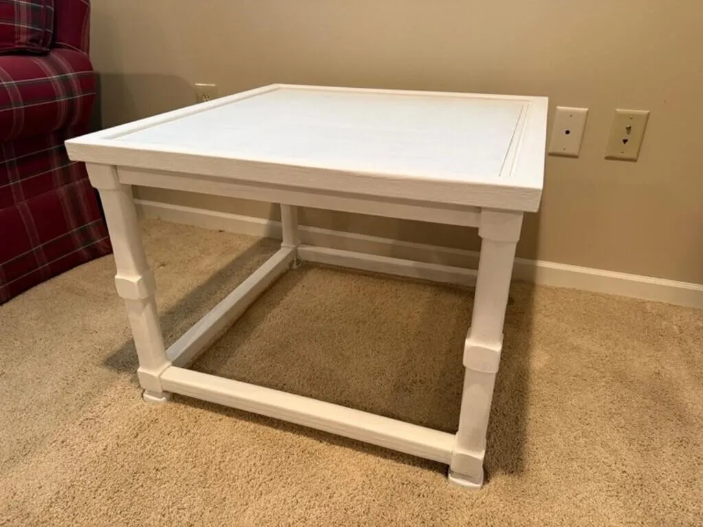 White Painted Wood Occasional Table