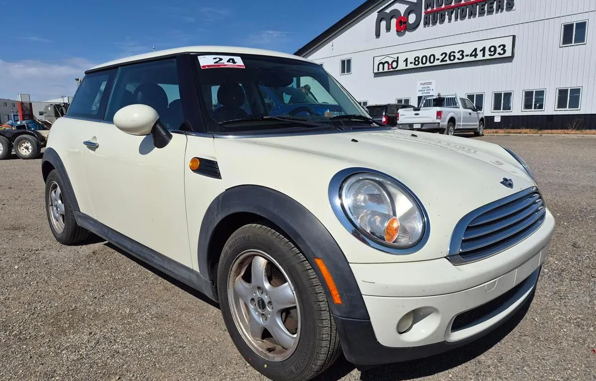 2010 Mini Cooper Car
UNRESERVED