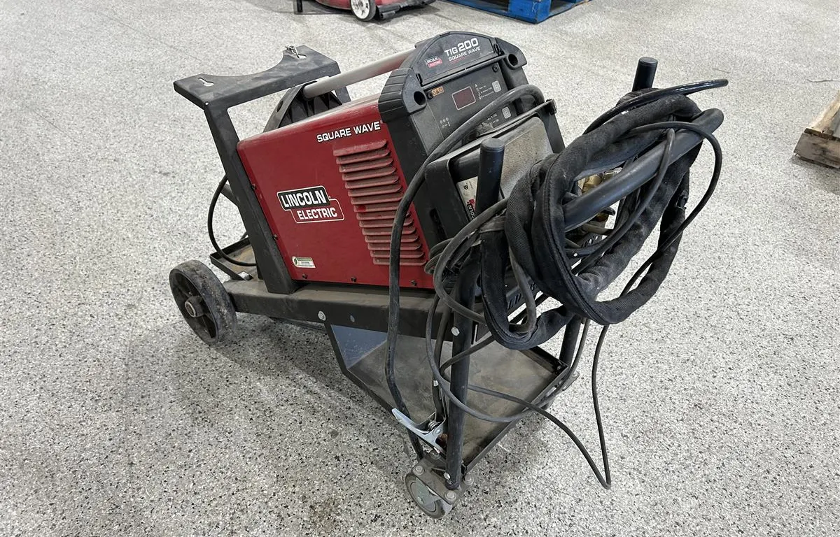 Lincoln Electric TIG 200 Square Wave Welder
UNRESERVED