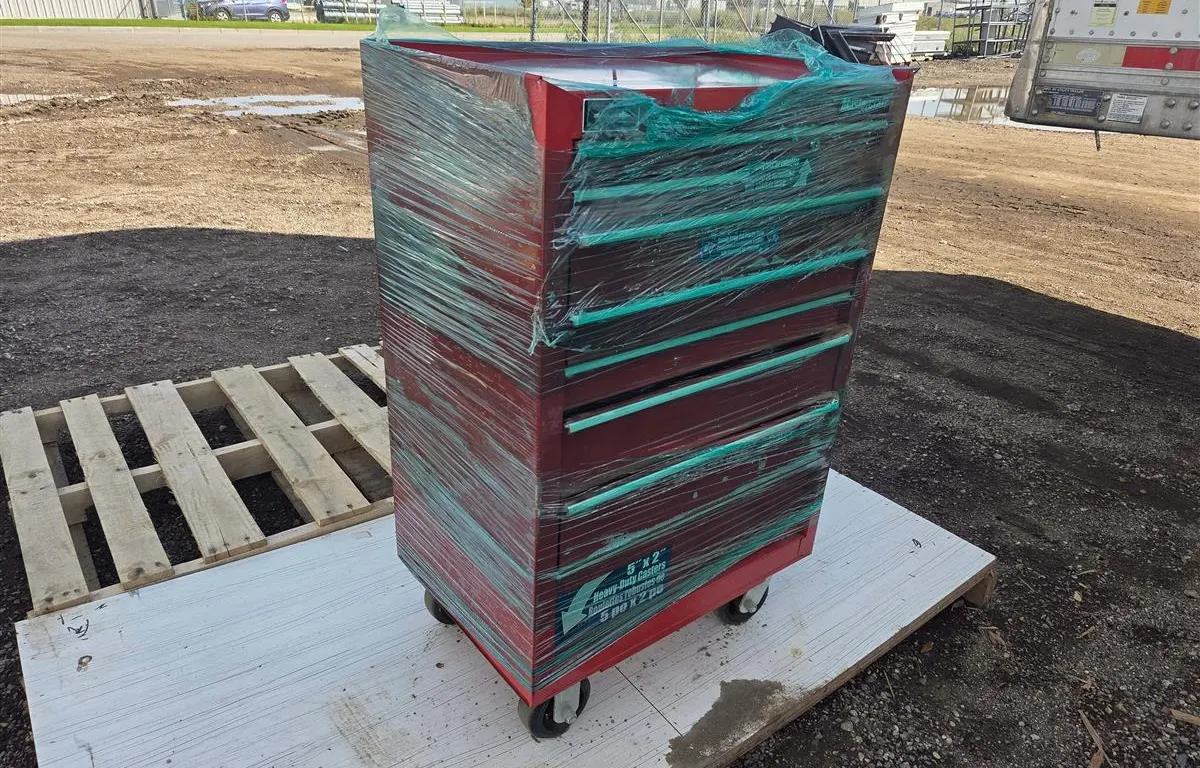 Mastercraft Rolling Tool Chest
UNRESERVED