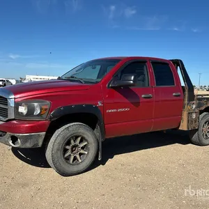2006 Dodge Ram 2500 4x4 Crew Cab Flatbed Truck