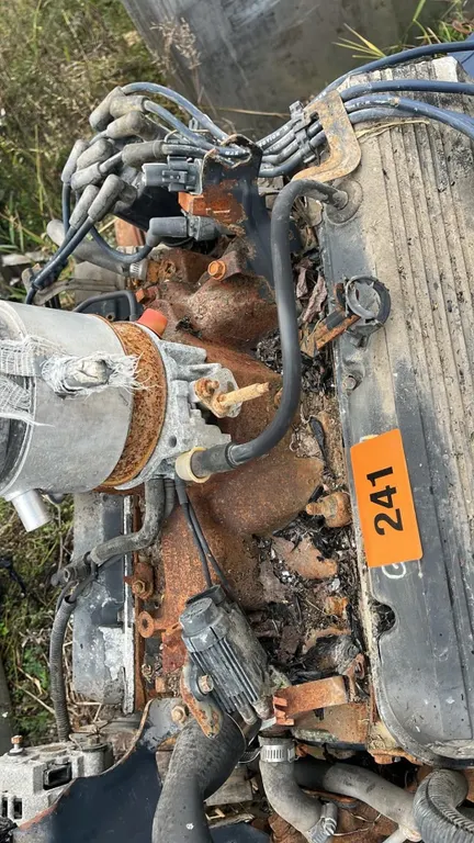 OFFSITE - 454 GM Engine, was running on propane when removed from truck. Possibly a 4 bolt main , can be checked by casting numbers in photos.