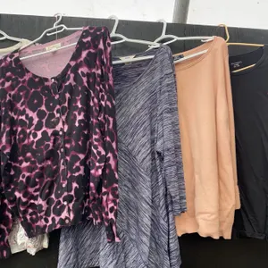 10 Women's Tops and Sweaters, Assorted Brands, XL to XXL