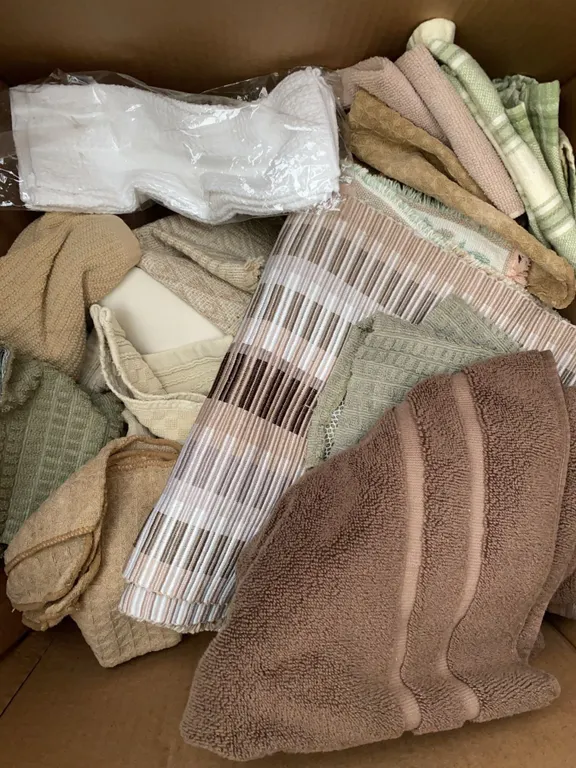 Box Lot of Mixed Kitchen Towels and Linens Assorted Colours and Sizes