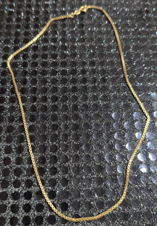 10K Gold Box Link Chain Necklace, 7g