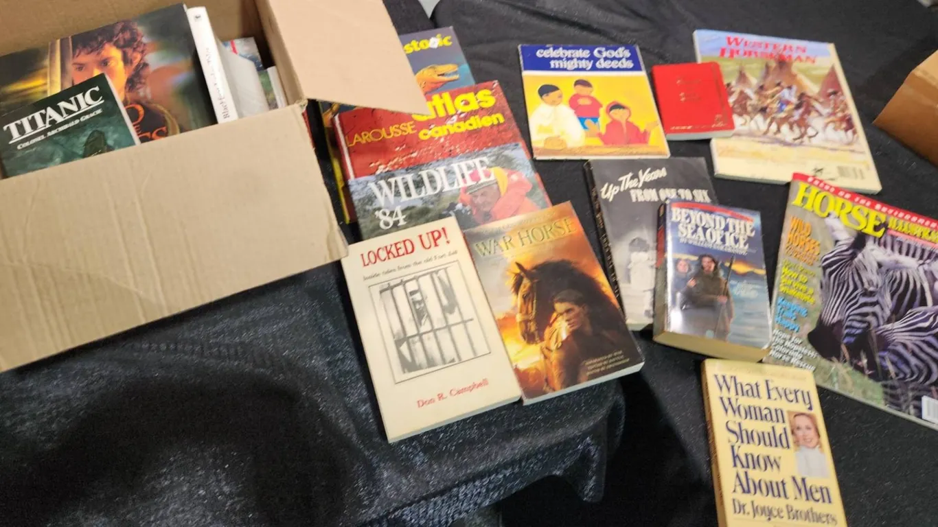 Softcover Books Including Titanic, War Horse, Wildlife '84