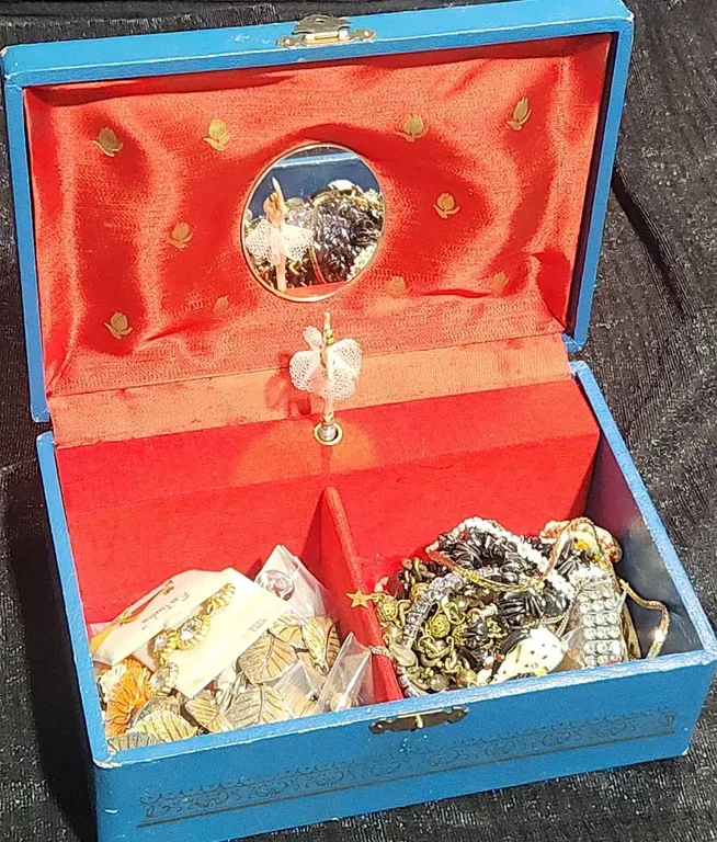Blue Jewelry Box with Music Box Function and Assorted Costume Jewellery