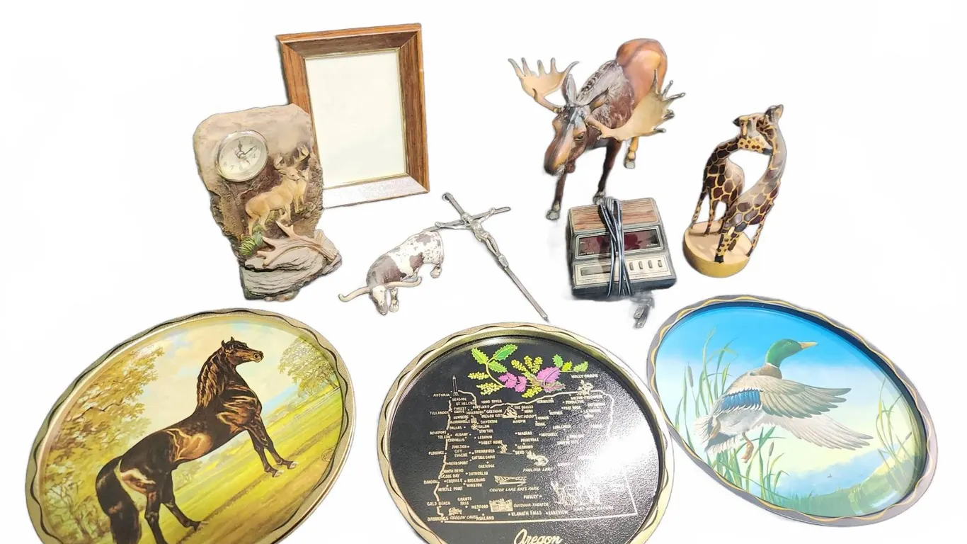 Decorative Animal Figurines, Trays, Clock, and Spartan Clock Radio