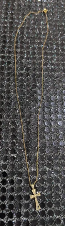 10K Gold Chain Necklace with Textured Cross Pendant