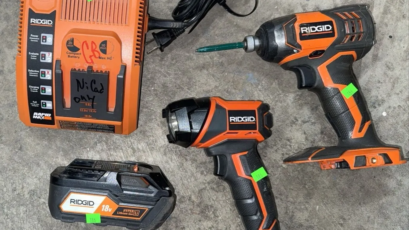 RIDGID 18V Cordless Impact Driver, Flashlight, Charger, and Battery Set