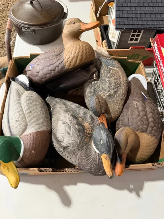 Duck decoys (GST 5 % charged)