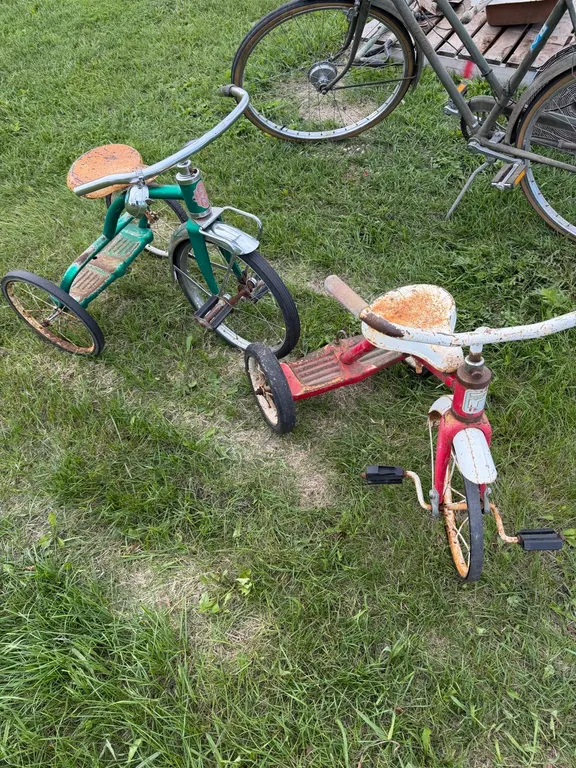 2 Kids vintage tricyclce bikes (GST 5 % charged)