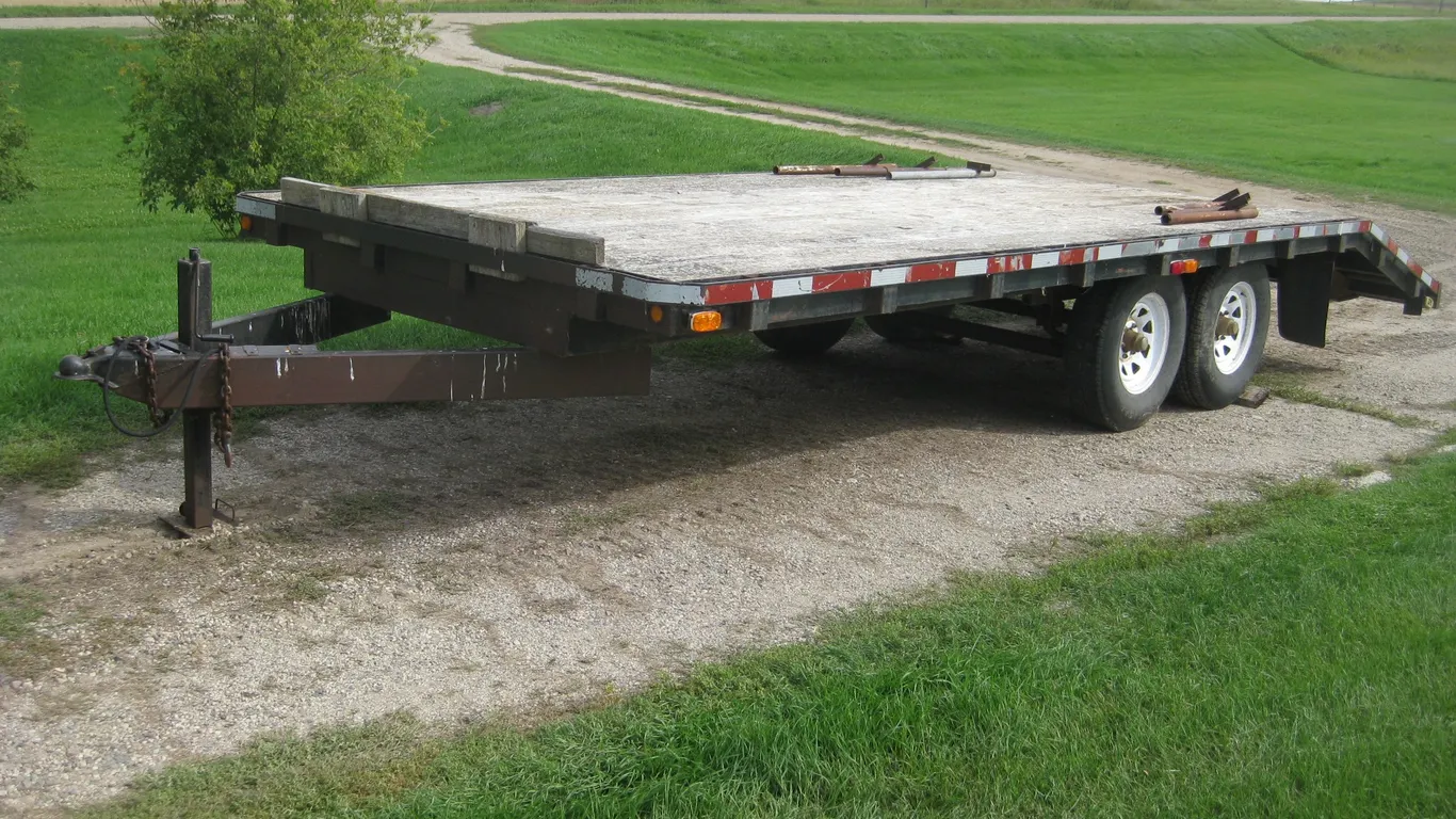 Tandem Flat Deck Beaver Tail