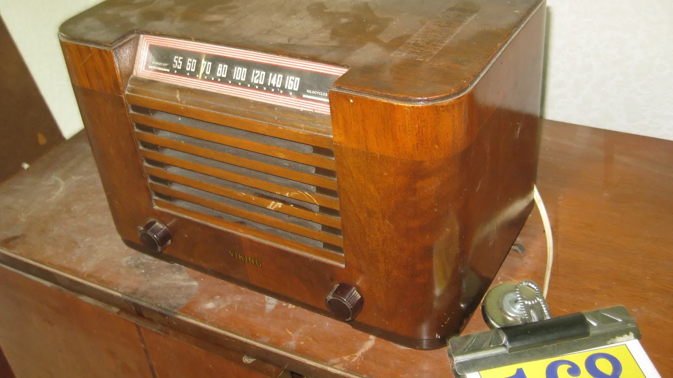 Mantle Radio