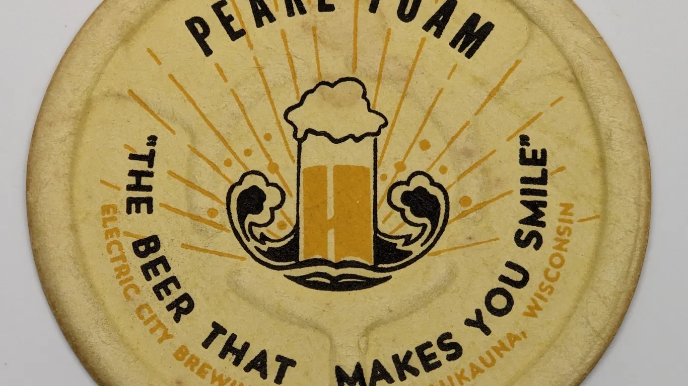 PEARL FOAM BEER KAUKAUNA WISCONSIN COASTER (SANDERS ABSORBENT COASTER CO)