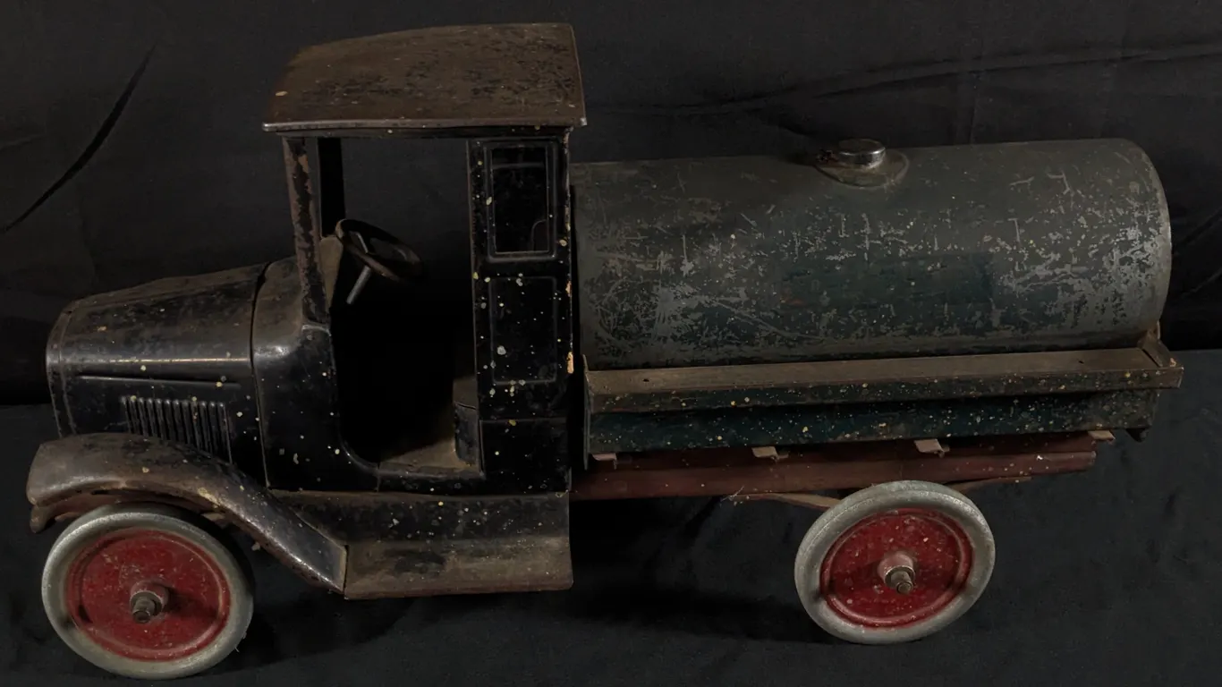 PRESSED STEEL BUDDY L TANKER TRUCK TOY