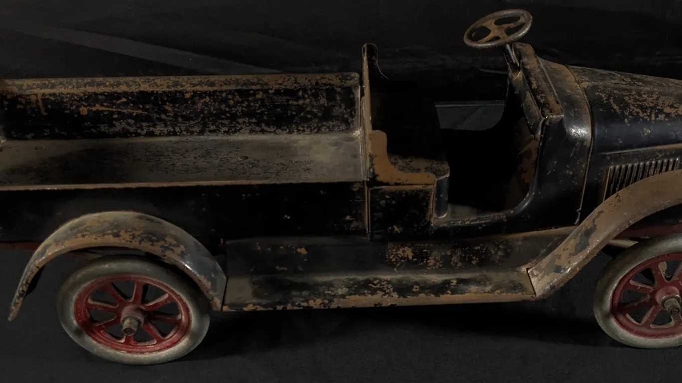 PRESSED STEEL BUDDY L TOY TRUCK