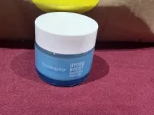 LOT CONSISTING OF (68) NEUTROGENA HYDRO BOOST
