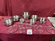 LOT CONSISTING OF (16) PCS. OF MUELLER POT, PANS