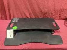 SIT/STAND ADJUSTABLE DESKTOP RISER