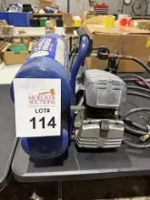 CAMPBELL HAUSFELD 4 GALLON AIR COMPRESSOR