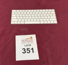APPLE MAGIC KEYBOARD