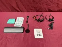 LOT CONSISTING OF ASSORTED ITEMS