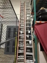 FIBERGLASS & ALUMINUM 16' TO 32' EXTENSION LADDER