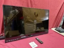 VIZIO 47" TV MODEL: E470-AO W/ WALL MOUNT