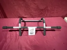 PULL UP BAR