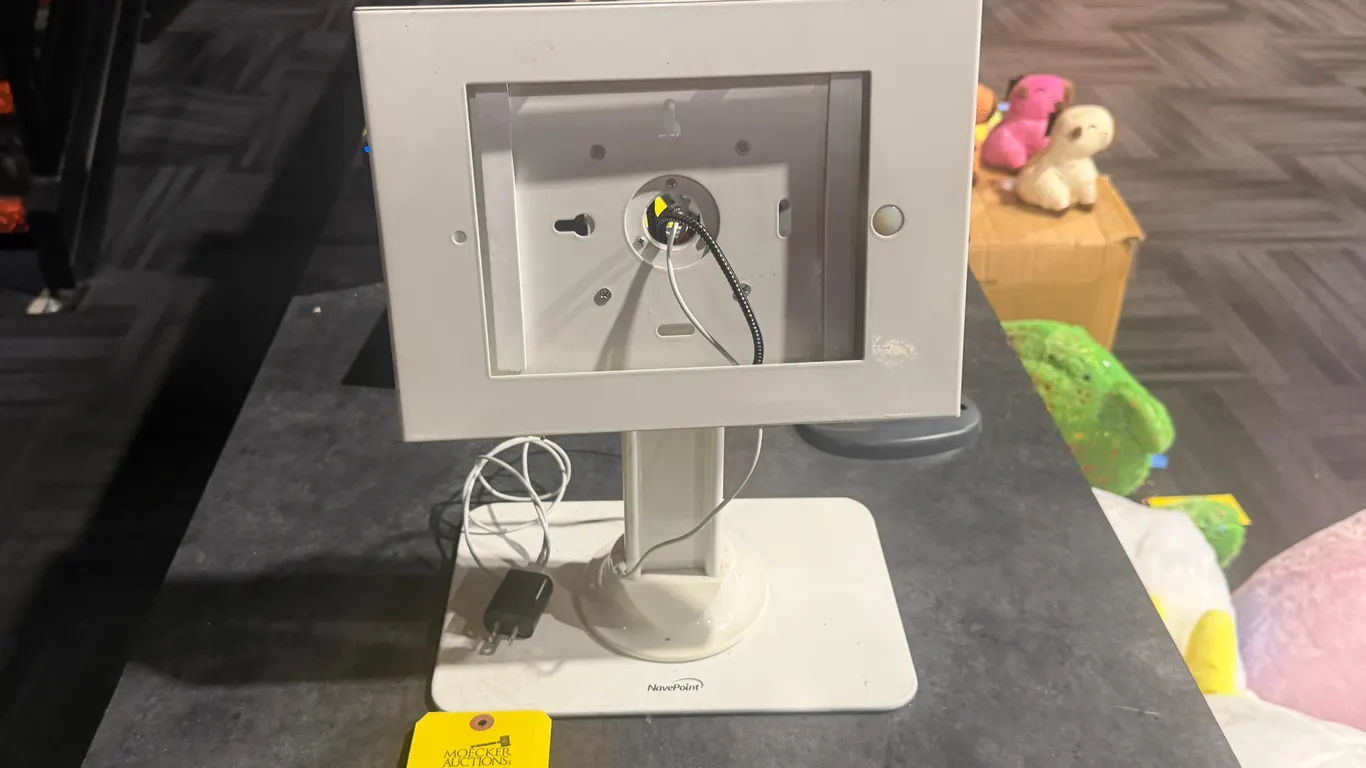 NAVEPOINT METAL IPAD STAND