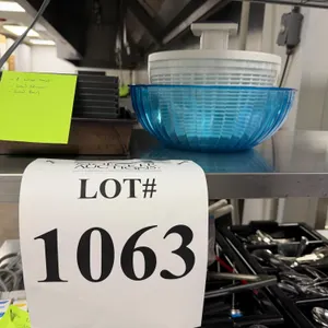LOT CONSISTING OF (8) WING TRAYS