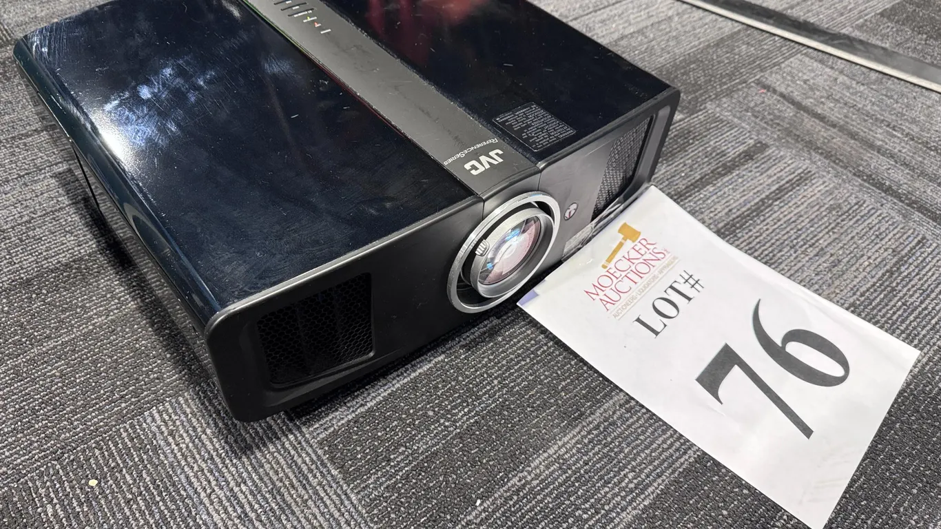 JVC REFERENCE SERIES PROFESSIONAL PROJECTOR