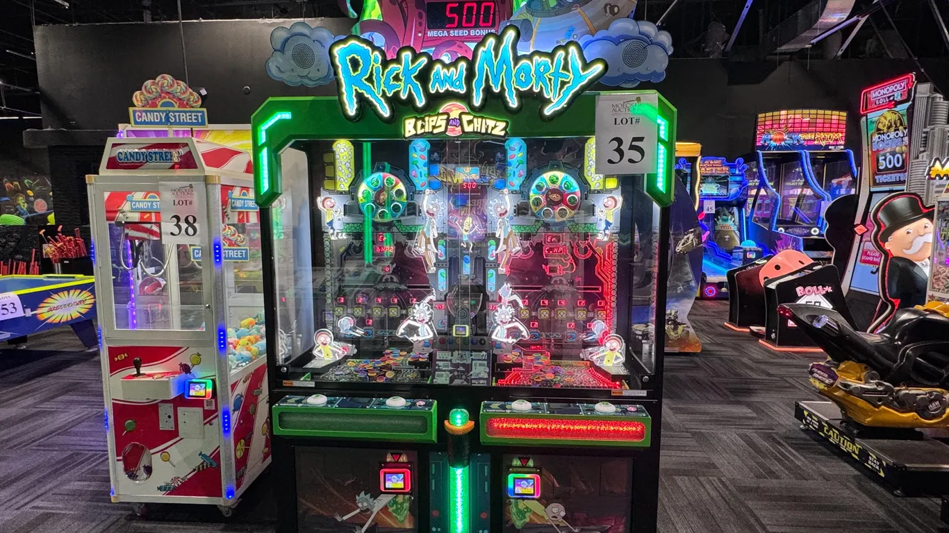 RICK AND MORTY BLIPS AND CHITZ PUSHER GAME