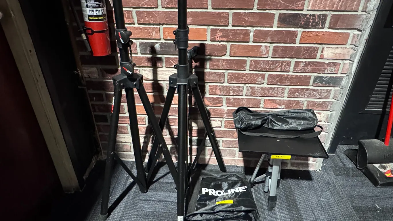 LOT CONSISTING OF (2) PRO LINE SPEAKER STANDS AND
