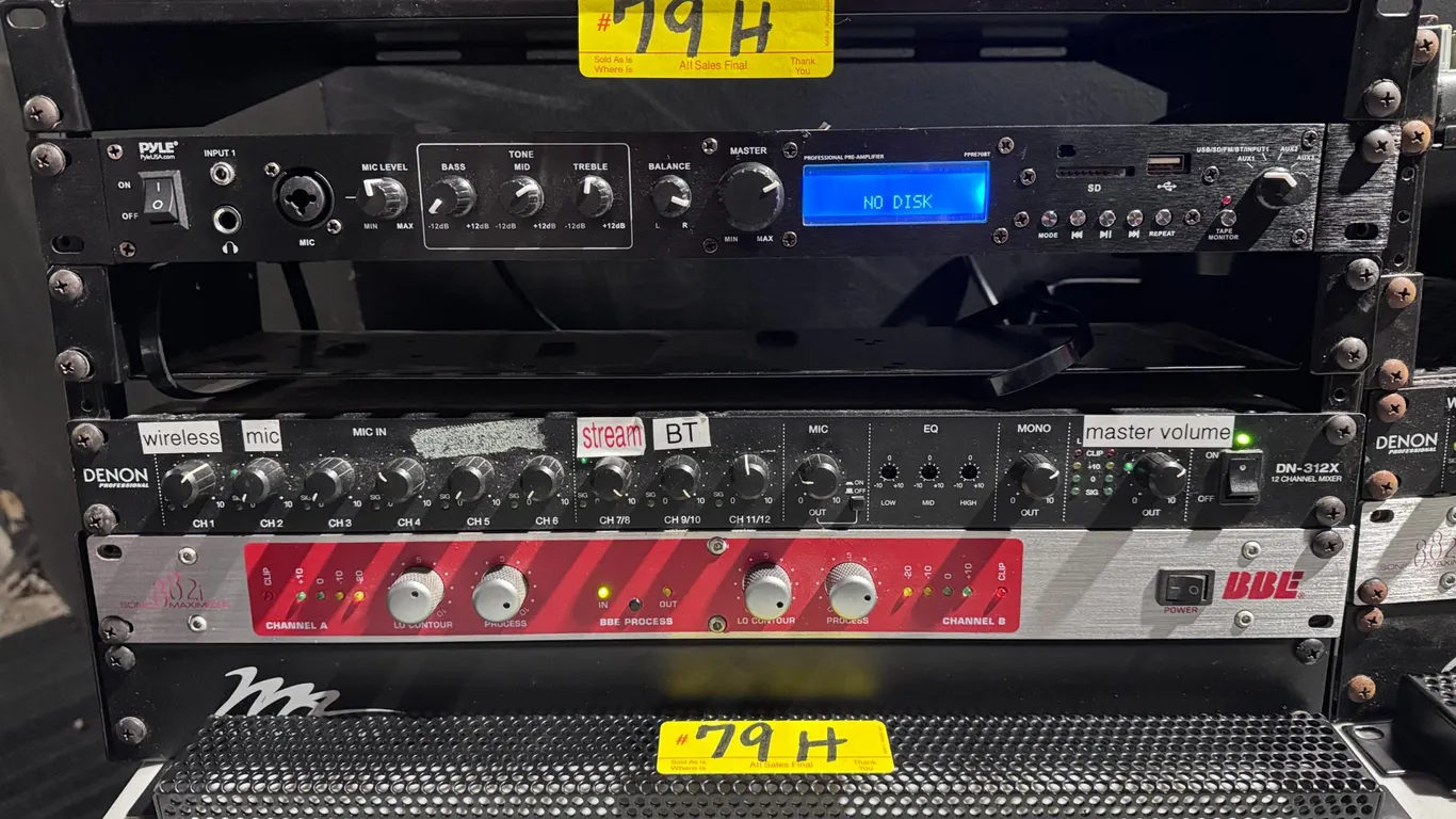 RACK MOUNTED AUDIO EQUIP. WITH RACK