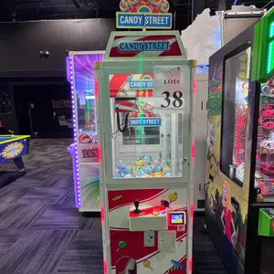 CANDY STREET CRANE GAME