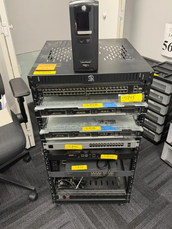 RIVECO SERVER RACK ON CASTERS