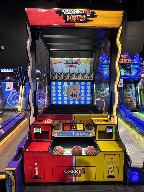 CONNECT 4 HOOPS