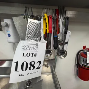 LOT CONSISTING OF ASSORTED UTENSILS (23 +/-)