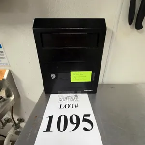 VOLCORA WALL MOUNTED TIP DROP SAFE