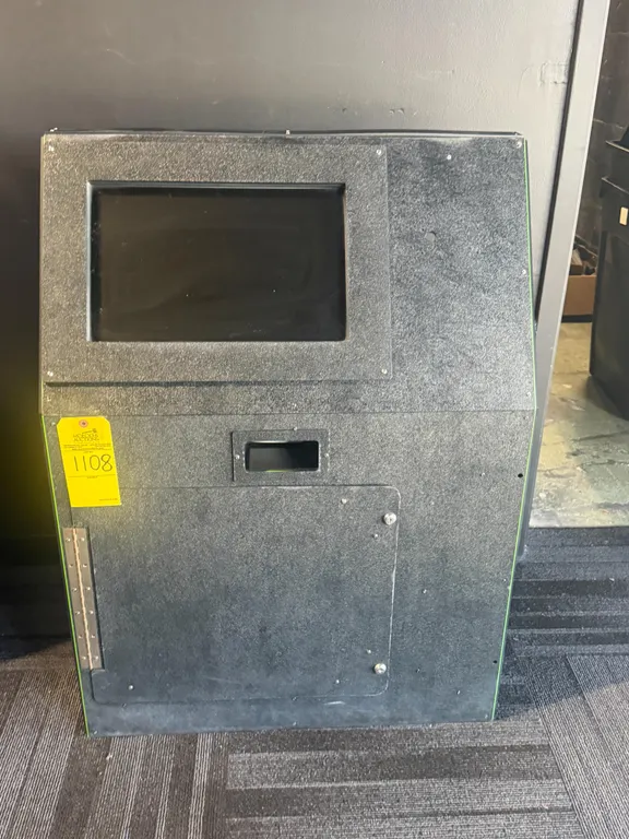 WORKSTATION KIOSK WITH TOUCHSCREEN MONITOR