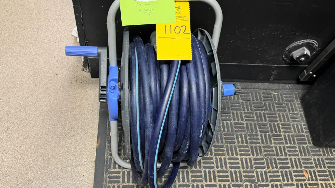 HOSE REEL WITH HOSE AND SPRAYER HEAD