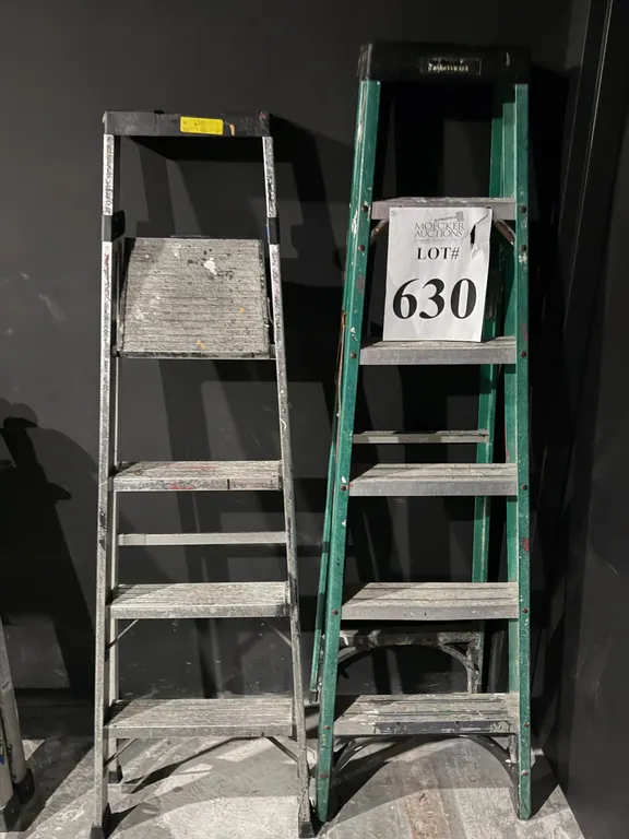 ASSORTED A FRAME LADDERS 4' AND 6'