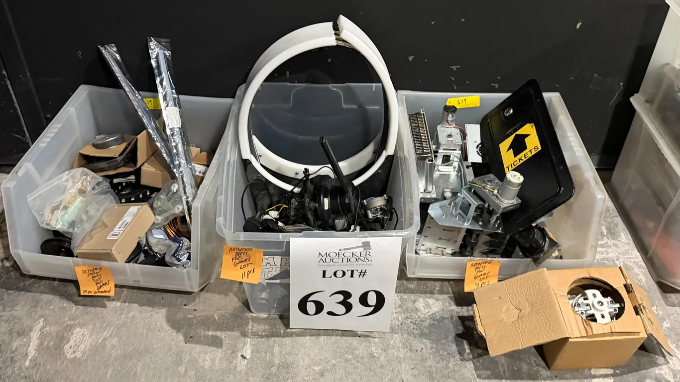 LOT CONSISTING OF ASSORTED ARCADE GAMES PARTS