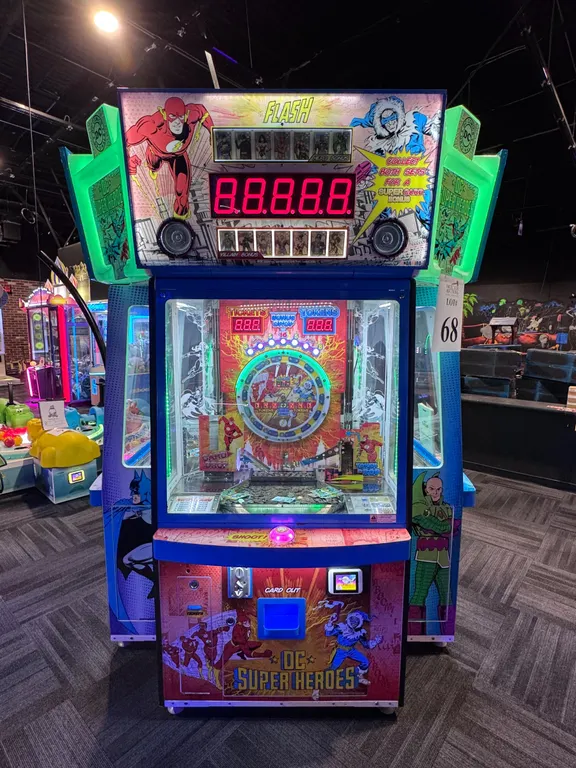 DC SUPER HEROES 4 PLAYER COIN PUSHER GAME