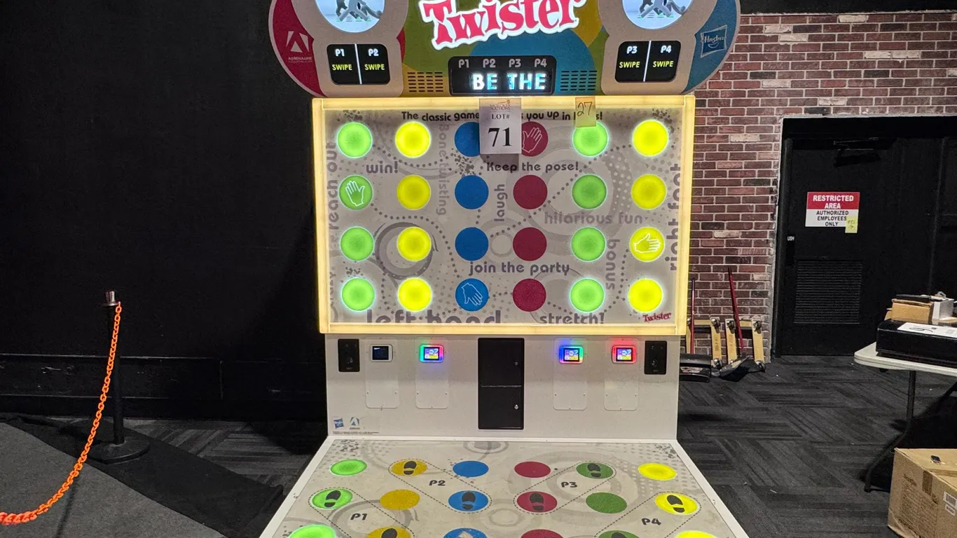 TWISTER (FOUR PLAYER)