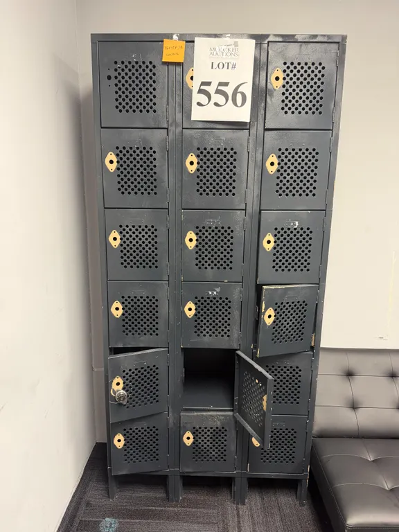 METAL LOCKER (18) CUBBY'S