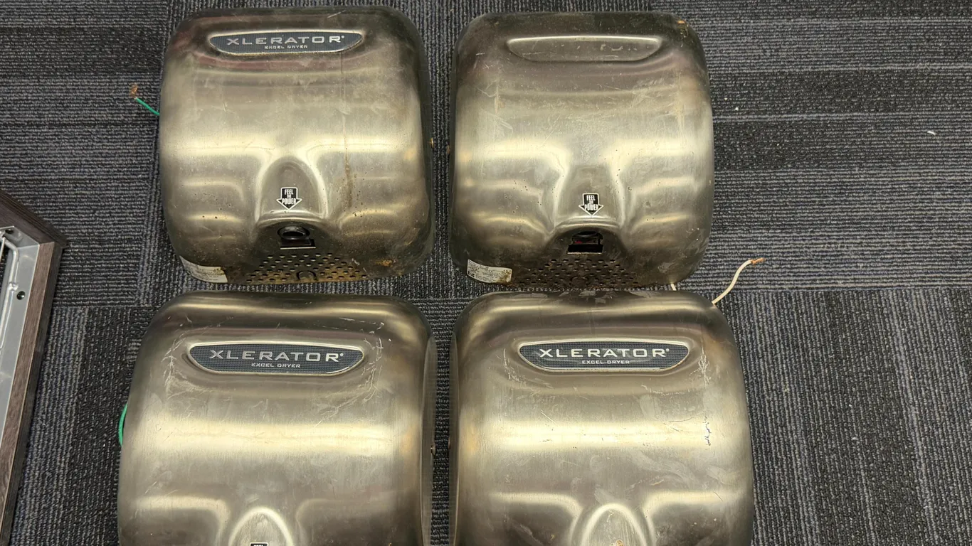 XLERATOR EXCEL DRYERS (USED)
