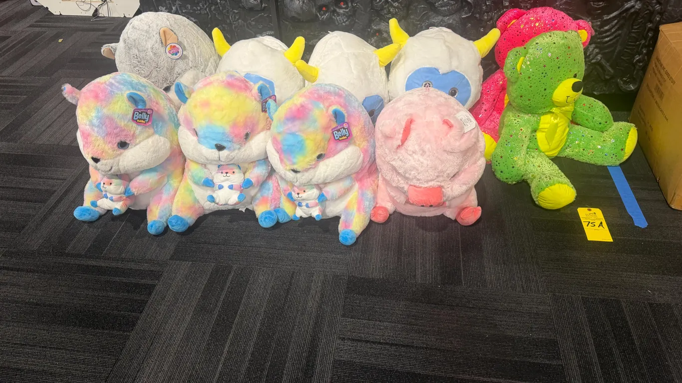 LARGE PLUSH ANIMALS